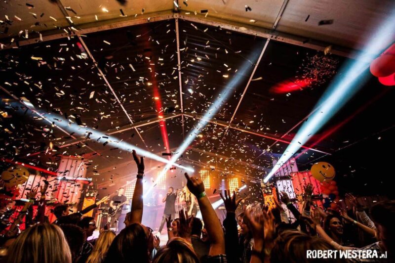 The Tour LIVE 2019 - Acts & Entertainment - Ewout Ongering