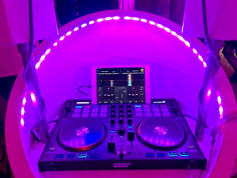 PlayMobielDJs - Acts & Entertainment - IMG_8416 - Victor Bakker