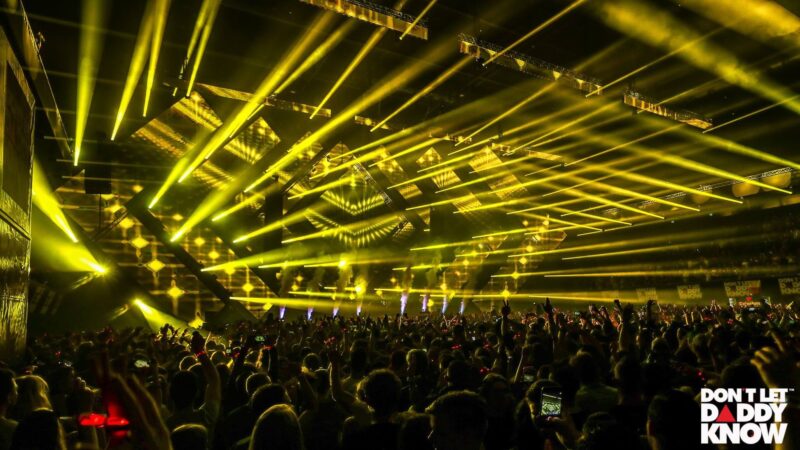 Live Legends - Production, Stage & Event Design - Don't Let Daddy Know_17191738