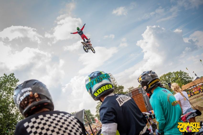 event inspiration | zwarte cross | 2