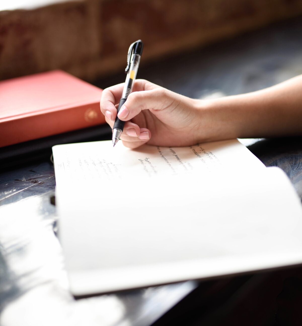 event inspiration | dominique engers | hannah-olinger-8eSrC43qdro-unsplash