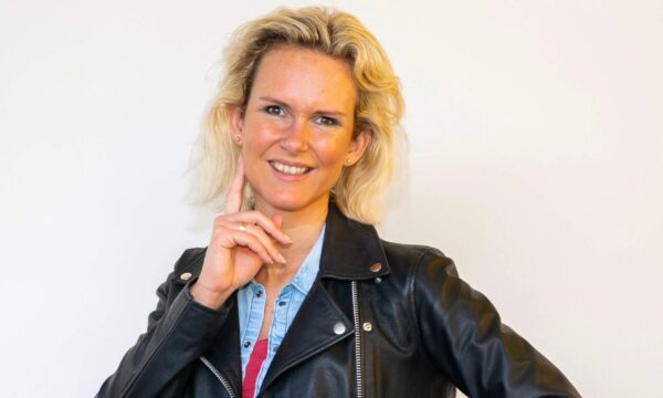 Kim de Ridder (Boozed): “Het ‘wandje, tafeltje, schermpje’ is dood in beurzenland”