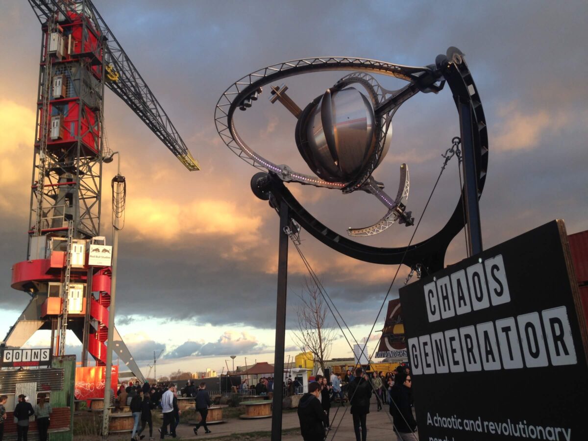 stage design - uitvindersgilde - SimoneTenda_Chaosgenerator