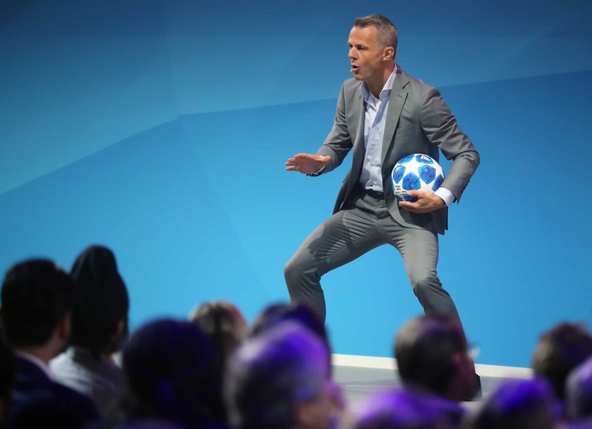 topsprekers sport - Bjorn Kuipers in actie spreker - scoren - scheidsrechter - keynote