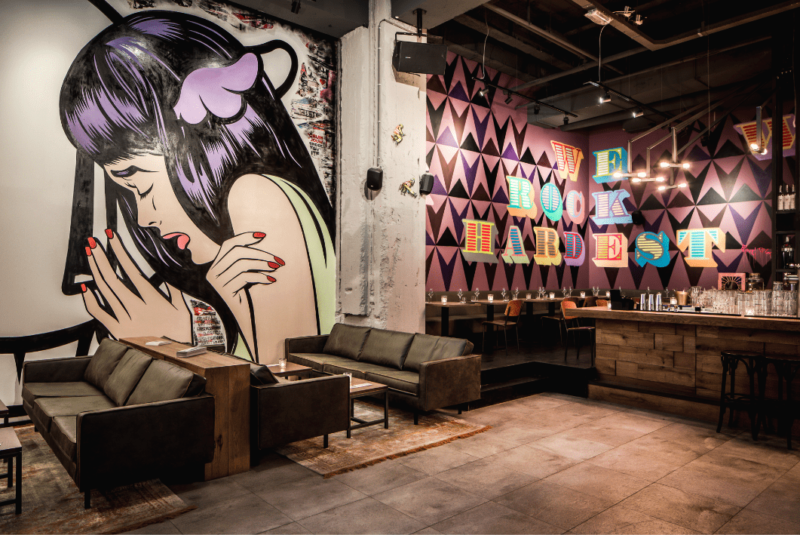 Lounge- de bajes - restaurant - street art - horeca