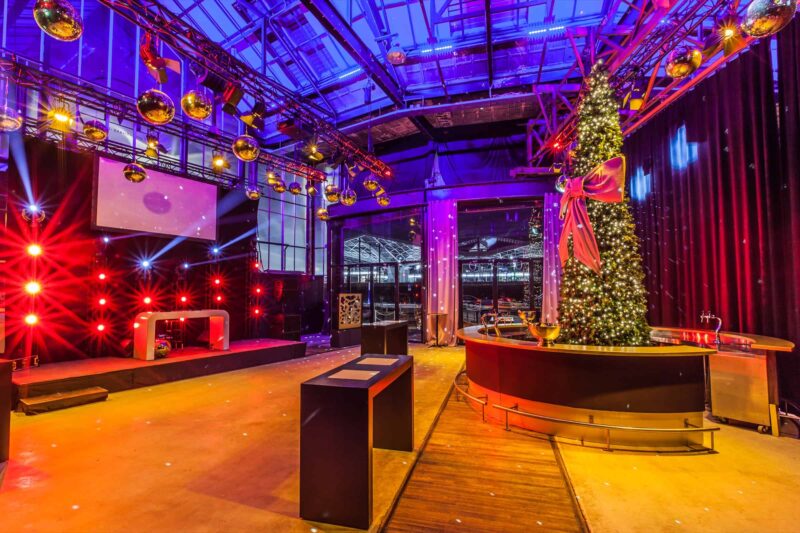 EVE-kerstsetting High RES monumentaal, industrieel, design, modern,