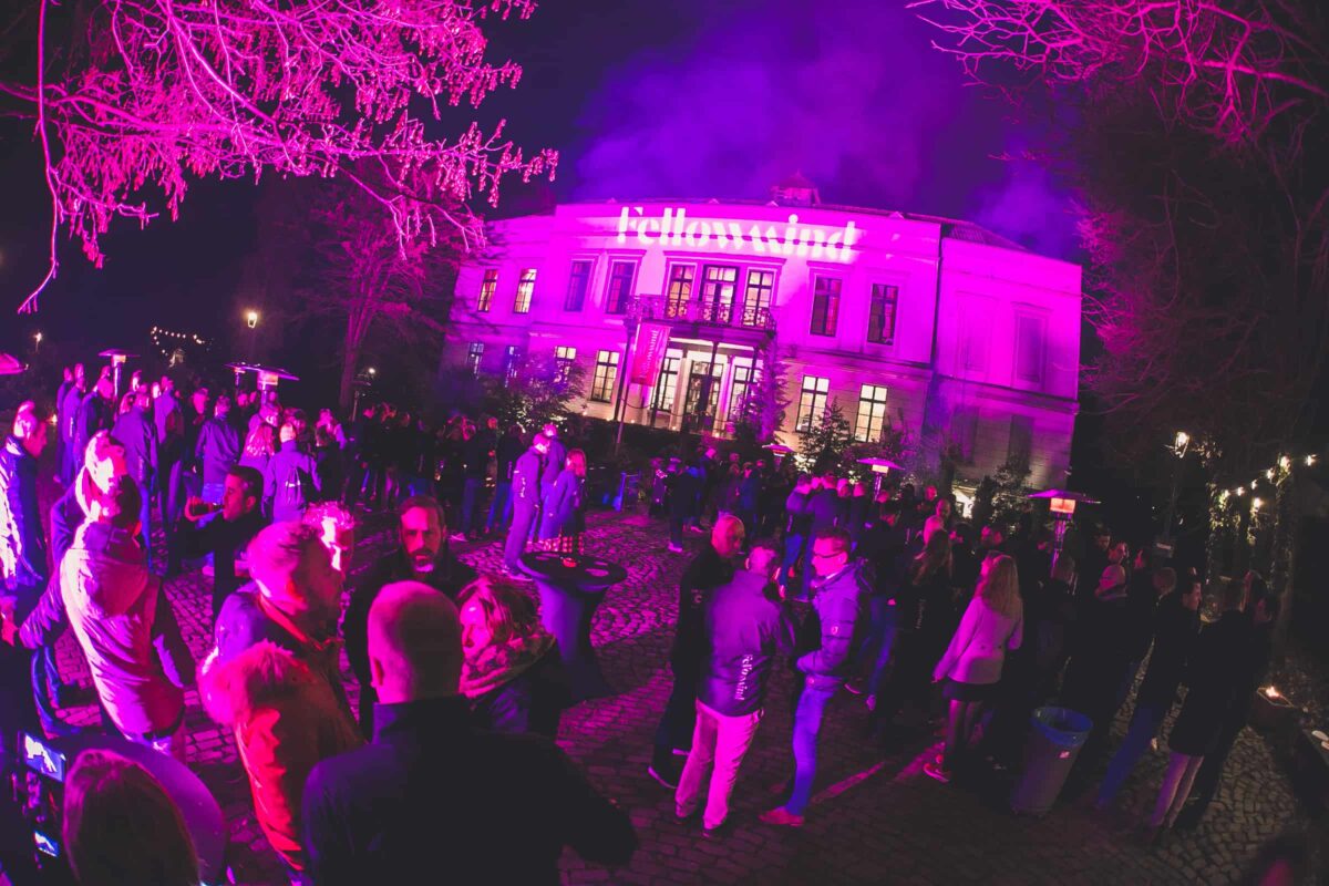 Tijdens-het-kick-off-event-van-2019-onthulden-we-voor-honderden-medewerkers-de-nieuwe-naaa-Fellowmind