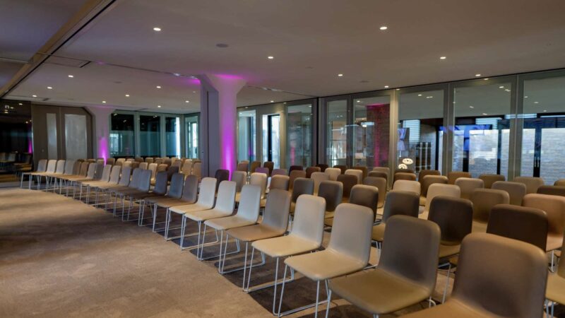 21. Conferentie in The Sky Summit Capital C