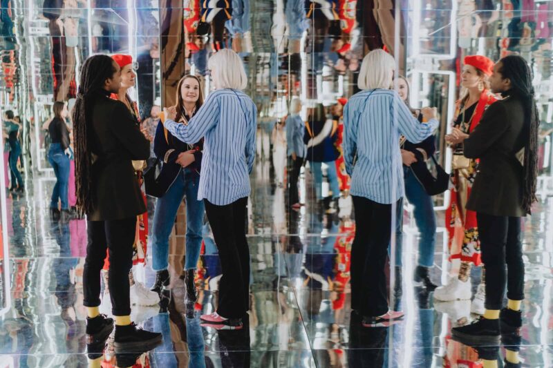 Infinity room - youseum - influencer - opening - instagram