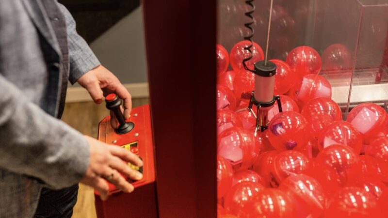 grijpmachine - prijsjes - rode ballen