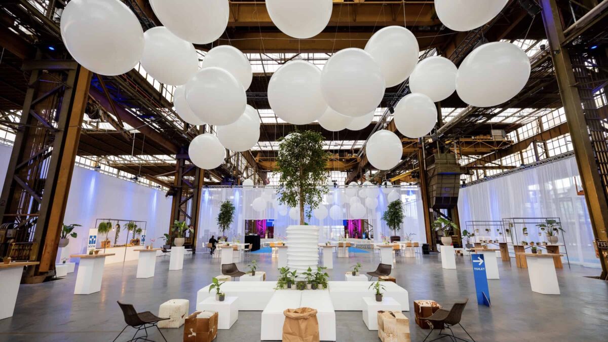 Werkspoorkathedraal - beurs - event - ballonnen