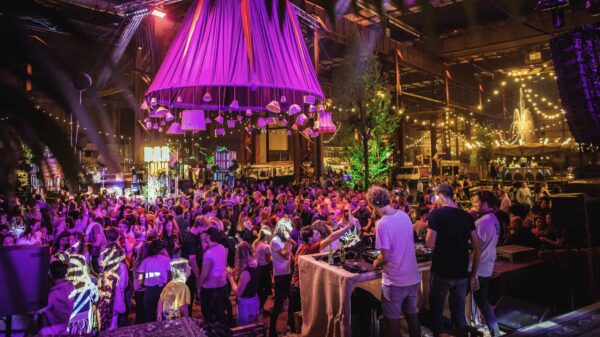 Werkspoorkathedraal - feest - dj - dansvloer