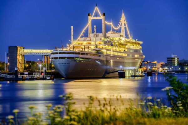 ssRotterdam_Schip_Avond_