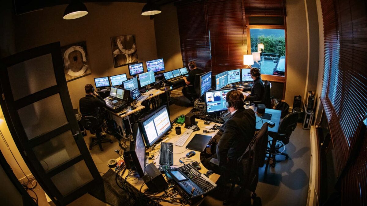 Behind the scenes awards - controlroom - regisseur - online event - stagemanagers - Nathan Reinds