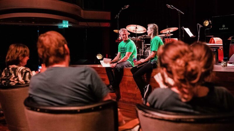 Event Inspiration - Walk the Line event bij TivoliVredenburg met twee mensen op het podium (Foto Ben Houdijk)