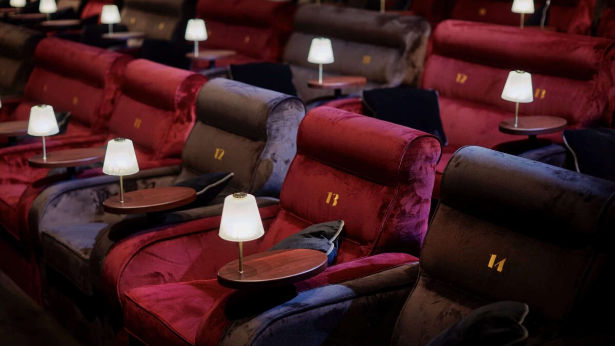 coronaproof - Pathé - bioscoop - events - online events - hybride events