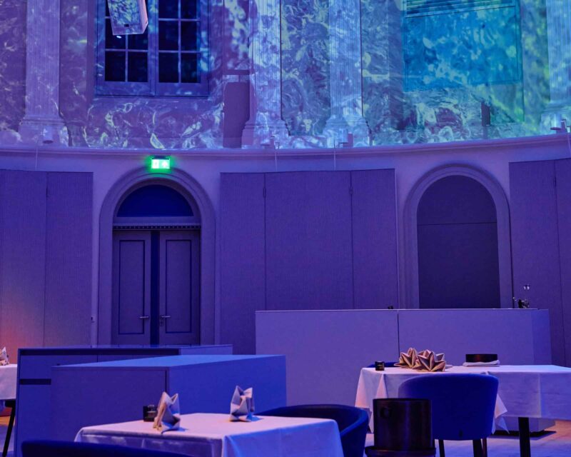 Projectie op muur met een onderwaterwereld