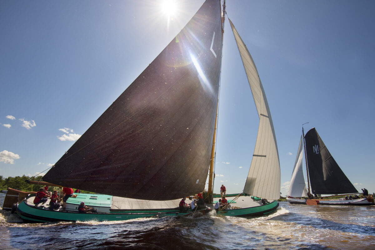 Skutsjesilen van Meet in Friesland