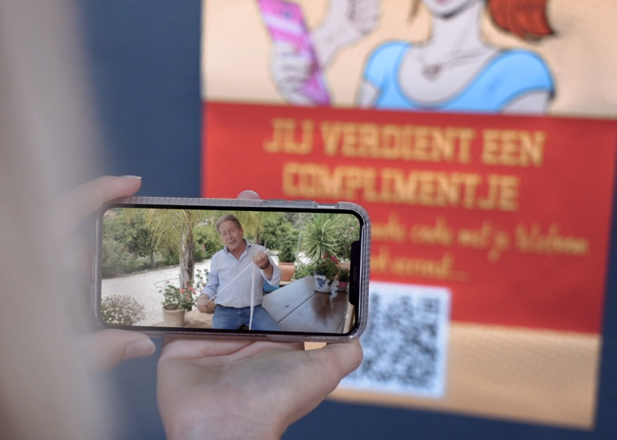 scan Hans Kazan Complimentencarrousel is één QR-code