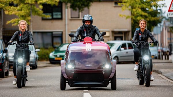 3 elektrische voertuigen naast elkaar - merkactivatie Chase (Photo Marco Scheurink)