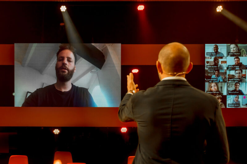 Interview tijdens hybride event Central Studios