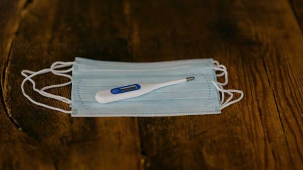 Mondkapje met thermometer