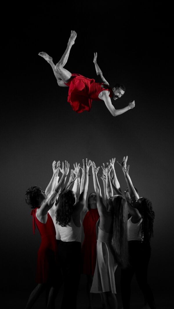 Circusact walking on circus - Boost Producties - Roos de Bolster
