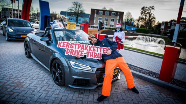 CEO voor auto - Kerstpakketten drive thru AFAS
