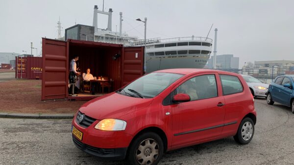Unieke Drive Thru op de kade van het ss Rotterdam3 (1)
