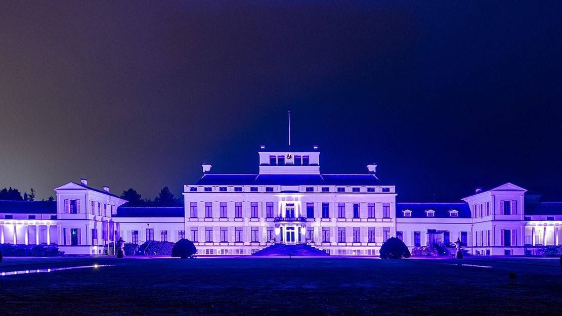 Paleis Soestdijk kleurde paars op Wereldkankerdag