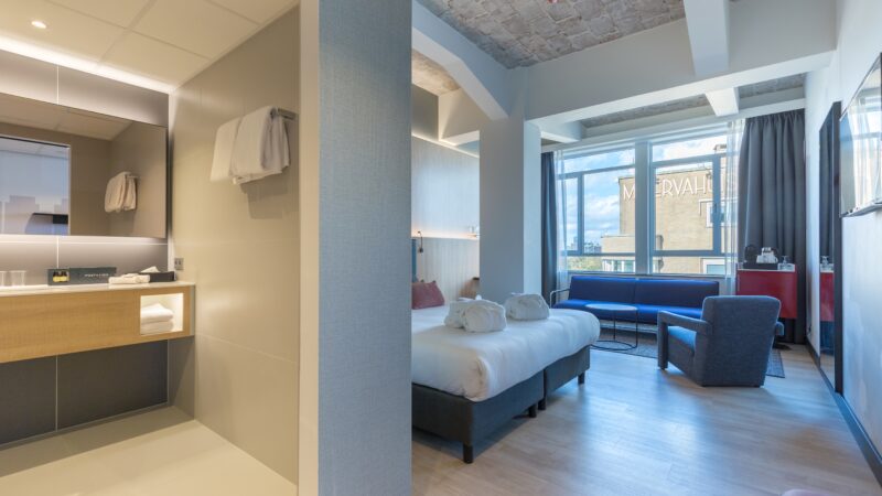 Postillion Rotterdam hotelkamer overview