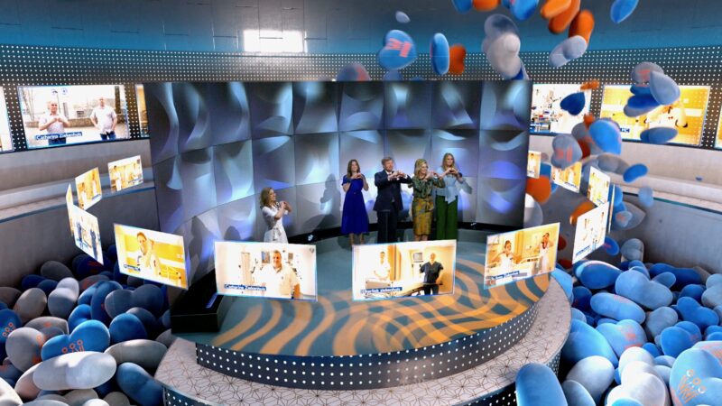 Koninklijke Mixed Reality Experience - Koninklijke familie die hartje geeft aan de zorg - live legends en Philips