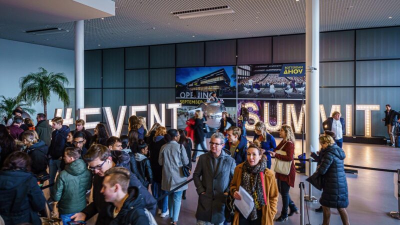 Registratie-bij-EventSummit-in-Rotterdam-Ahoy-foto-Tychos-Eye