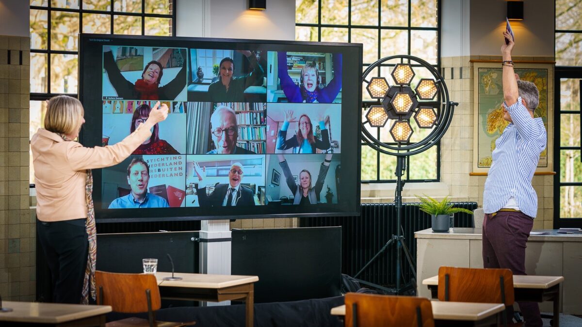 Stichting-Nederland-Onderwijs-Buitenland-NOB-event-De-Reunie-effectgroep-foto-Tychos-Eye-Photography