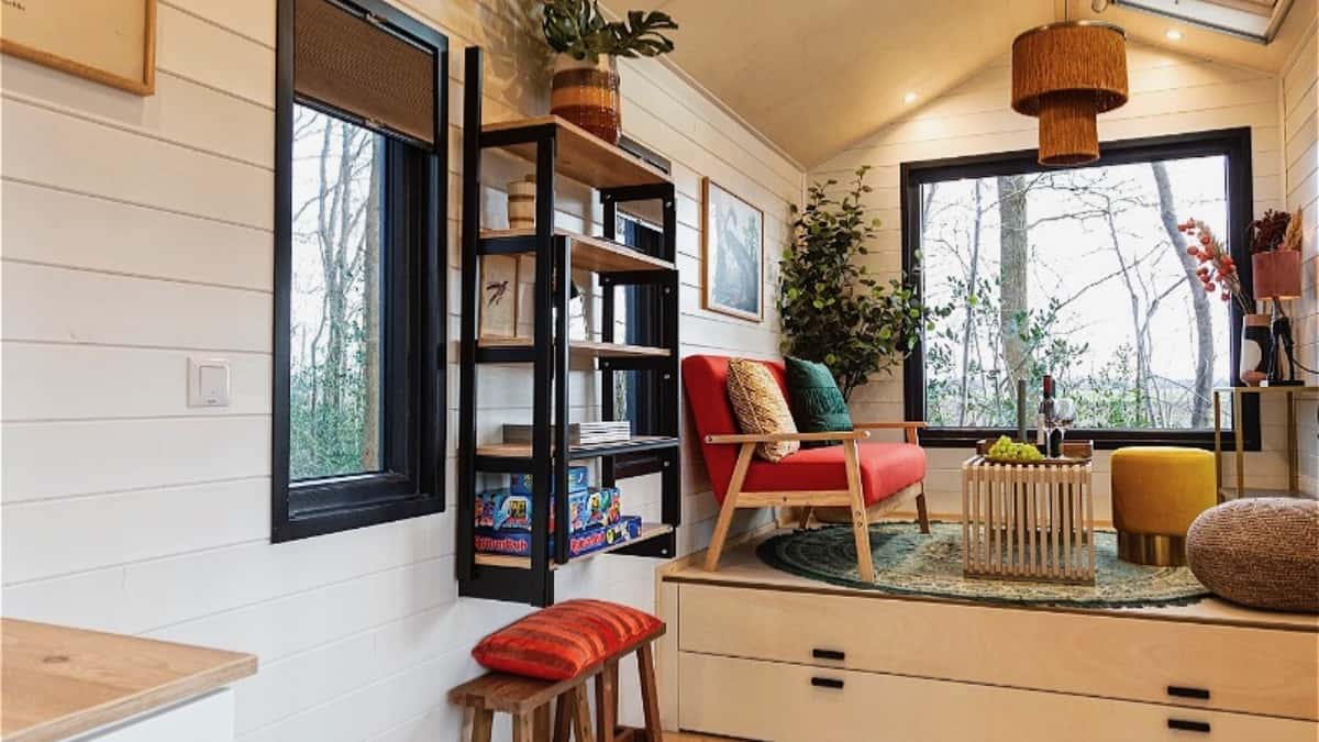 TinyParks interieur tiny house met bankje