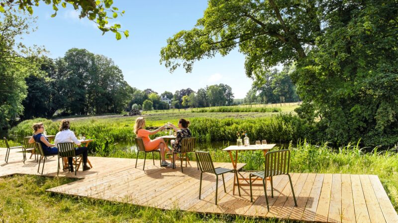 Terras aan de Vecht - Buitenplaats Doornburgh - foto Maylan van der Grift