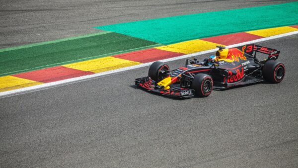 Formule 1 auto op circuit