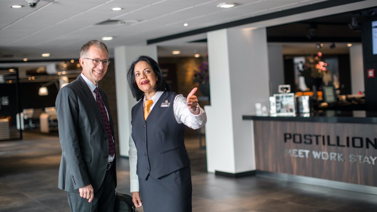 Host bij receptie van Postillion Bunnik
