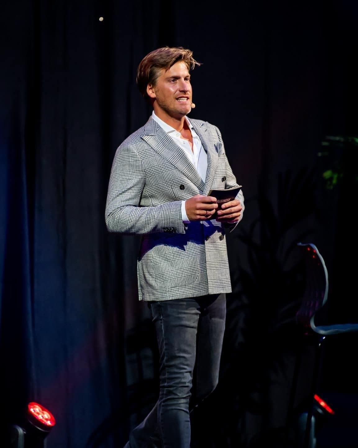 Niels Houtepen - Quality Bookings