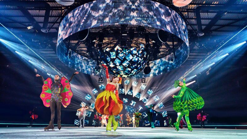 AVEX en HOLIDAY ON ICE
