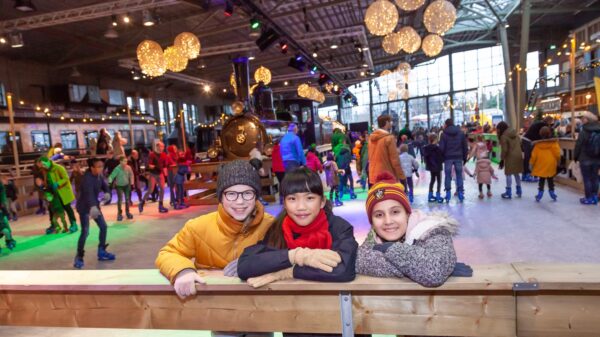 Spoorwegmuseum in wintersfeer