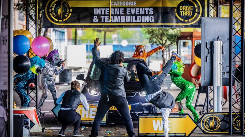 DriveThru Gouden Giraffe XSAGA
