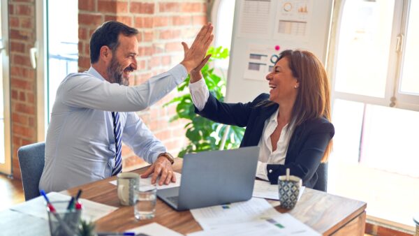 Wat kost het inhuren van een zakelijk evenementenbureau - kennisbank