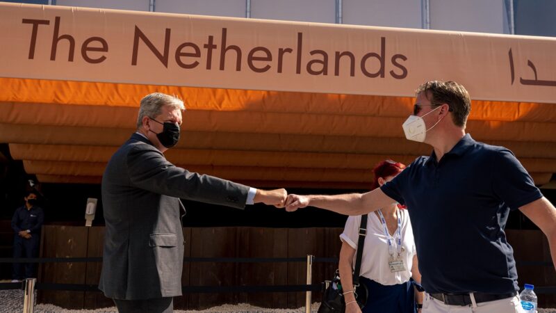 Dubai World Expo (fotograaf Jan Buteijn) - kennismaken voor The Netherlands paviljoen
