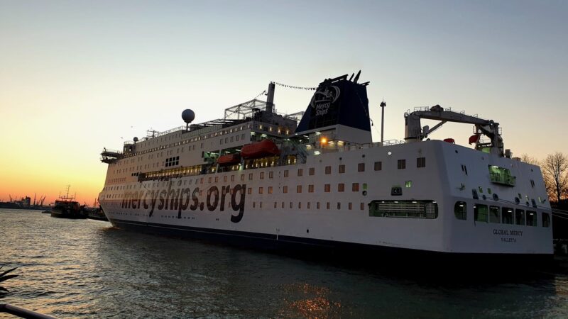 Nico Alsemgeest - MPS | food & design verzorgt voor 10.000 personen catering op grootste ziekenhuisschip ter wereld