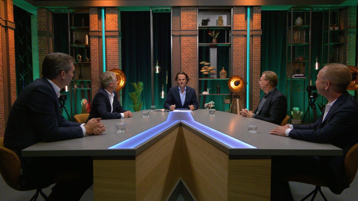 Q Broadcasting studio