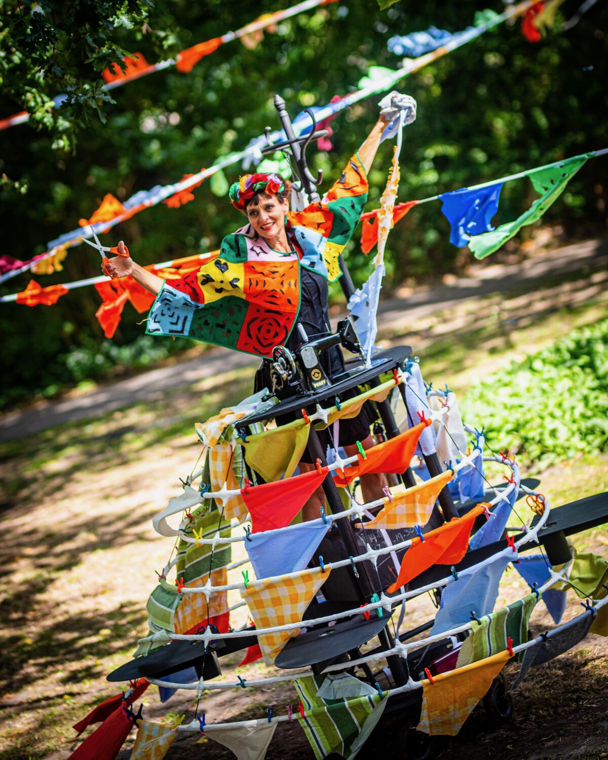 Vlaggen maken met Fiesta - foto Keith Montgomery