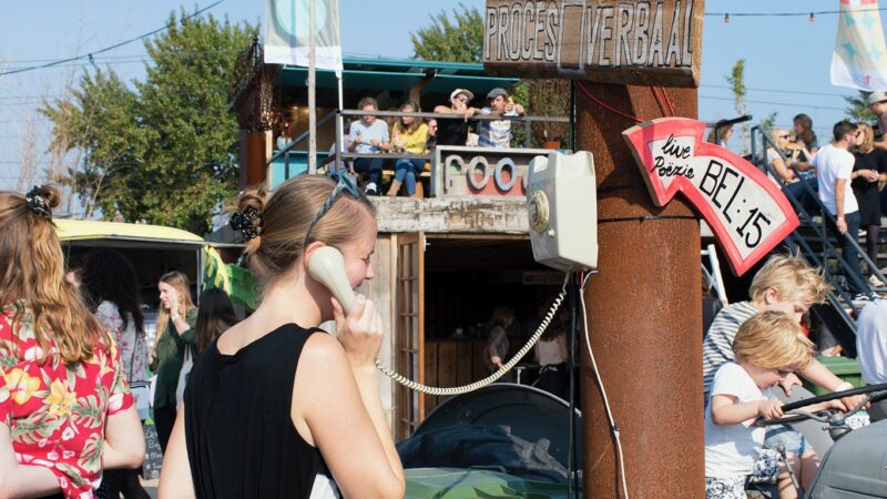 Poëzie Centrale van Proces Verbaal tijdens ACT festival ASN Bank