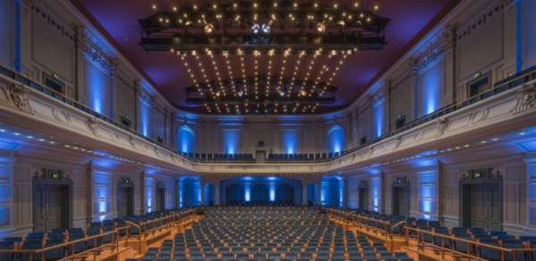 Grote Zaal Leidsche Schouwburg - Stadsgehoorzaal