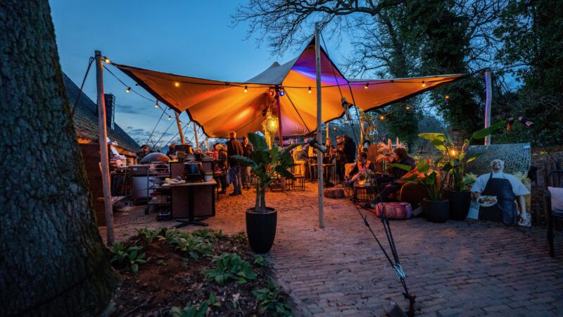 Beautiful Mess_Patrick van Beek-stretchtent-Primetime